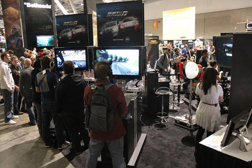 Need for Speed Shift 2: Unleashed - Фотоотчет с выставки PAX EAST. День первый.